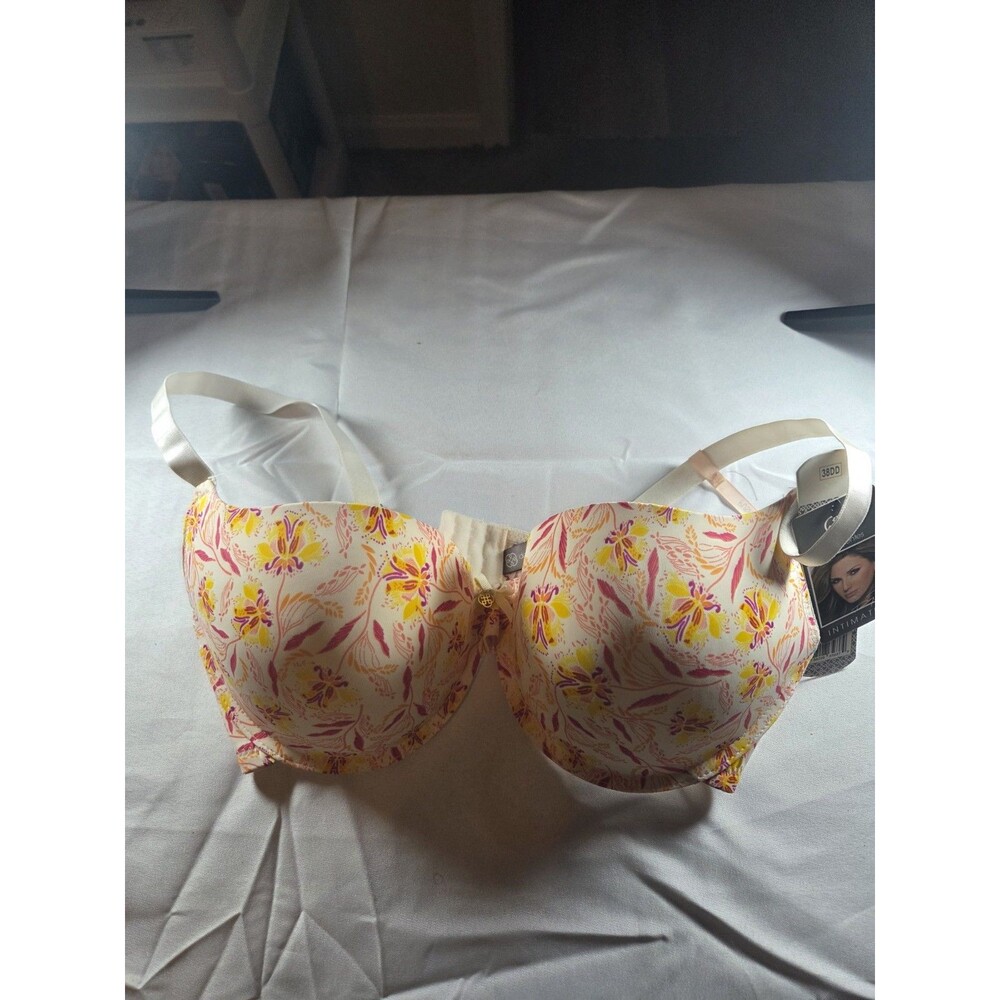 Daisy Fuentes Intimates Full Figure T-Shirt Bra Floral Pattern, Coral, Size 38DD